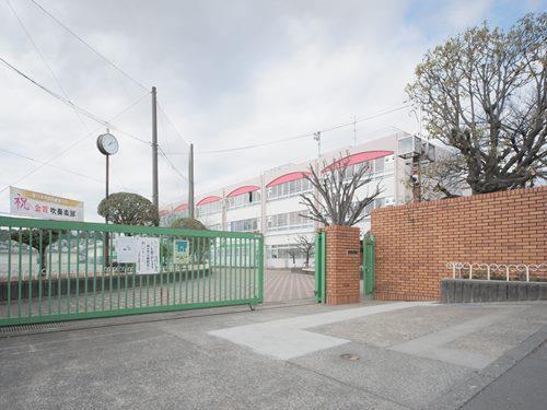 川崎市立金程中学校 790m