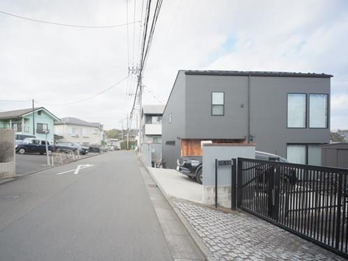 前面道路（撮影 2026.02）