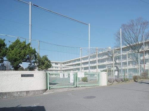 町田市立鶴川第二中学校 470m 町田市立鶴川第二中学校 470m