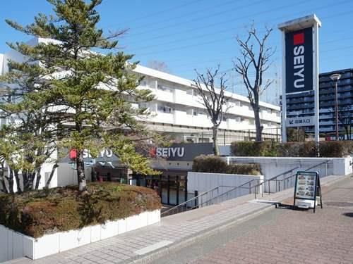 西友新ゆりグリーンタウン店 570m