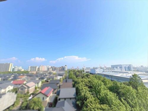 下階バルコニーからの眺望