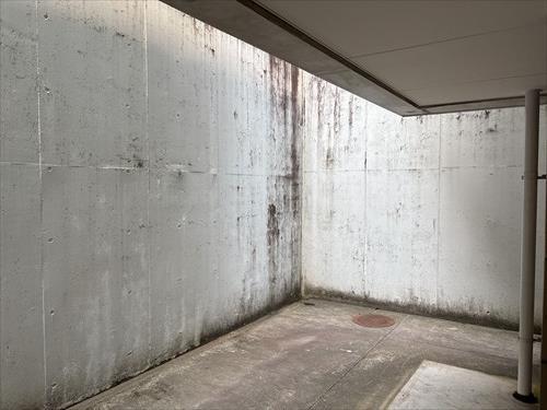 北側ドライエリア