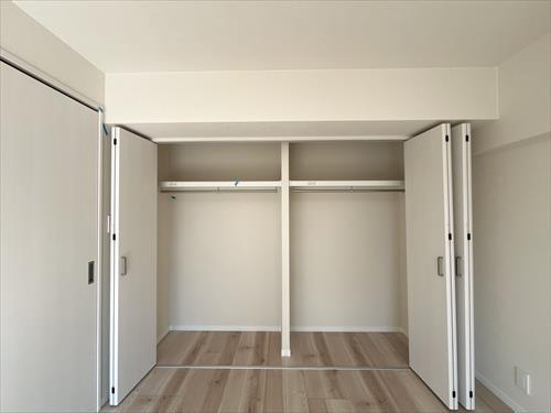 洋室約7.4帖 収納