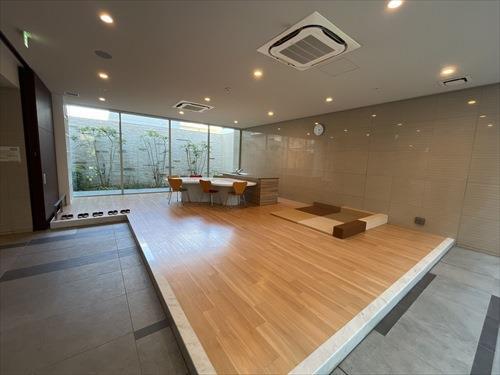 ママズラウンジ