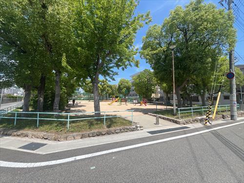 手水公園（140m）