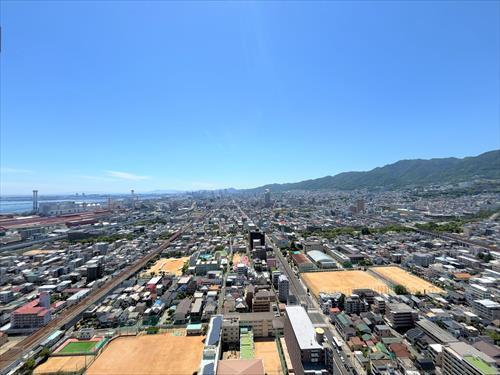 北西向きからバルコニーからの眺望