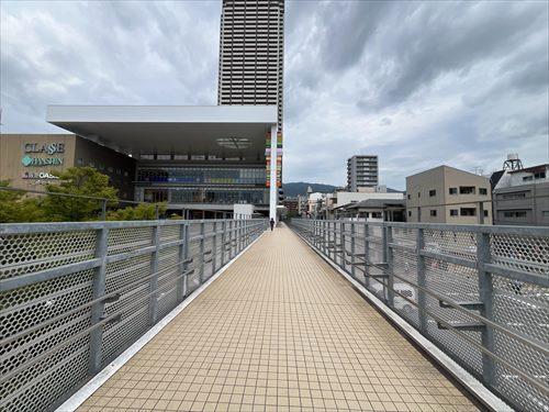 阪神御影駅からのプロムナード