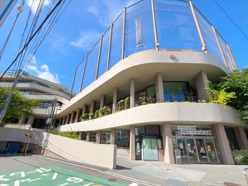 港区立白金の丘小学校まで200ｍ