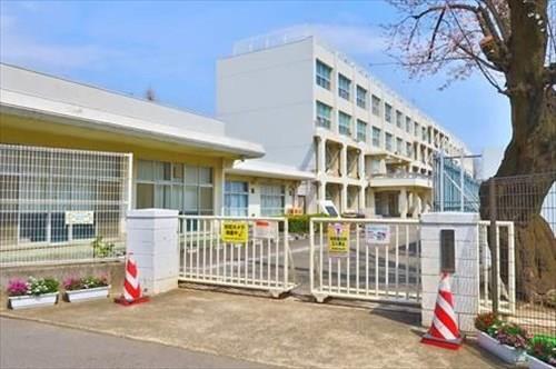 府中市立府中第三小学校まで1240ｍ