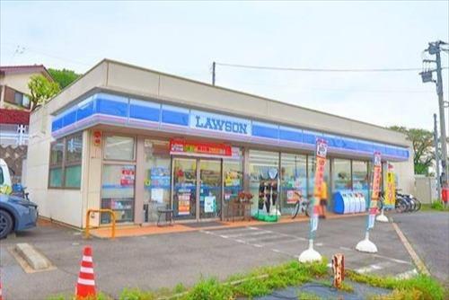 ローソン横浜恩田町店まで640ｍ