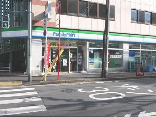 ファミリーマート墨田太平三丁目店160m
