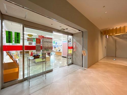 アーク森ビル内郵便局まで340m