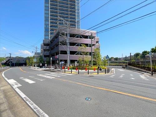 前面道路(2025年7月撮影)