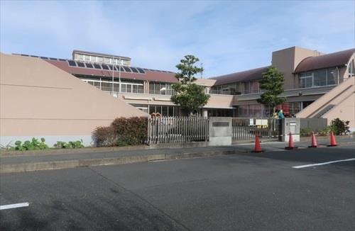 浦安市立日の出保育園まで1190m