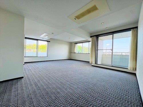 リビングダイニング22.1帖