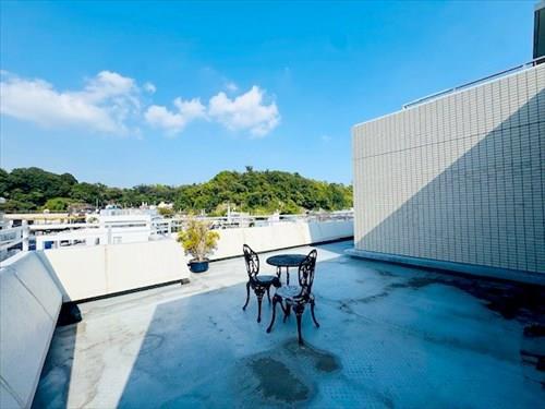 ルーフバルコニー