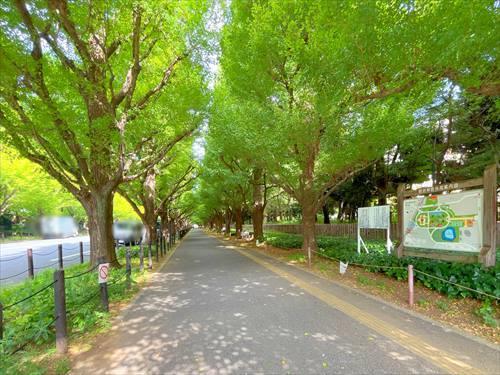 明治神宮外苑まで610m