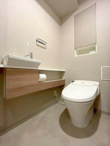 トイレ(手洗い・シャワートイレ付き)