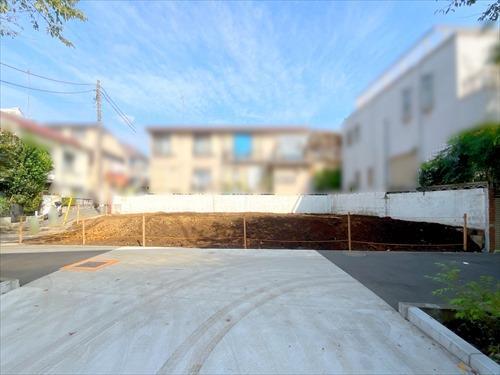 現地(2025年10月撮影)対象地右側