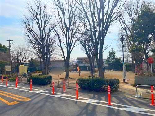 目黒区立なべころ坂緑地公園まで120m