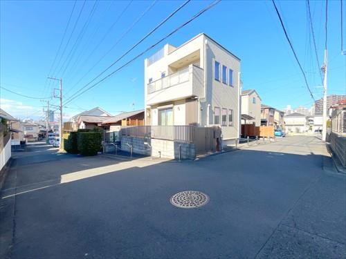 前面道路(2026年1月撮影)