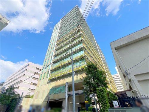 渋谷区役所まで130m