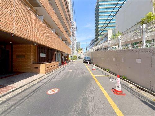 前面道路(2026年4月撮影)