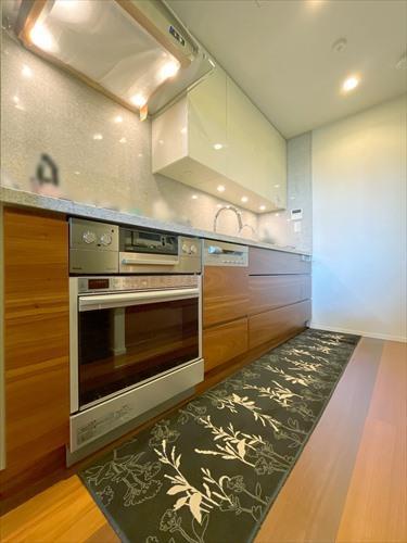 キッチン(食洗機・3口コンロ付き)