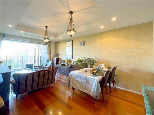 リビングダイニング(床暖房付き)