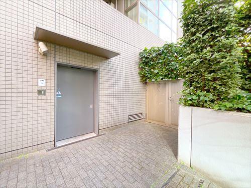 バイク置き場・駐輪場