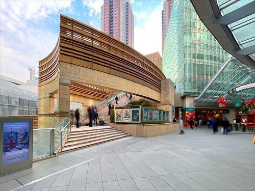 TOHOシネマズ六本木ヒルズまで300m