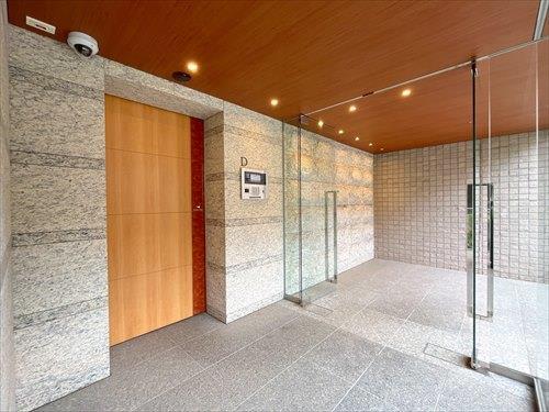 D棟.エントランス