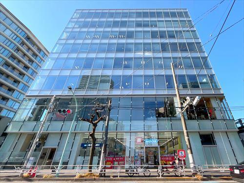 ウエルシアマンサード代官山店まで90m