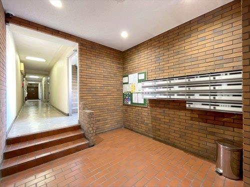 エントランス・ポスト