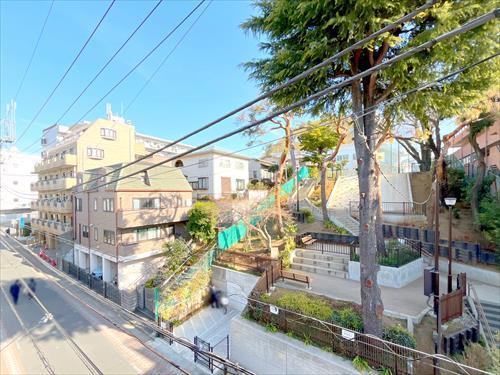 リビングダイニング窓からの眺望