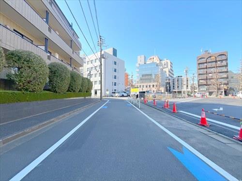 前面道路(2026年2月撮影)