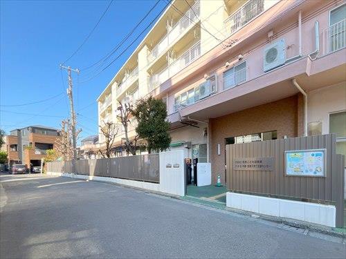 渋谷区立笹塚こども図書館まで210m