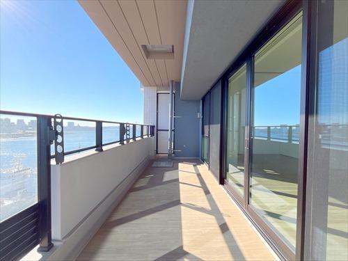 南東側バルコニー