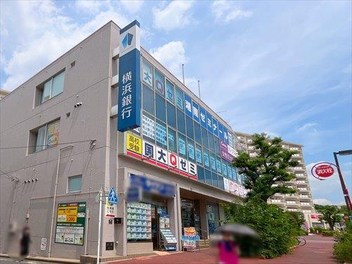 横浜銀行 市が尾支店まで660ｍ