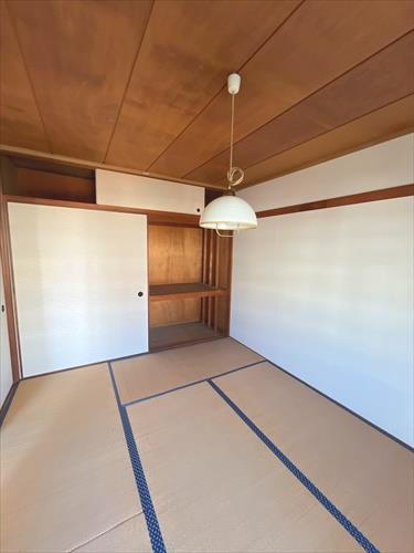 南側和室(4.5帖)