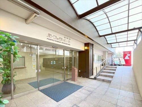 エントランス エントランス