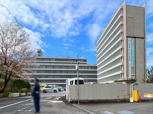 目黒区役所まで580m