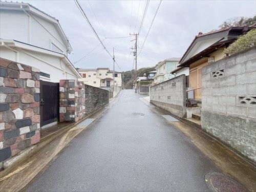 前面道路(2026年3月撮影)