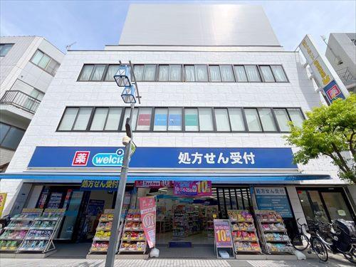 ウエルシア亀有駅前店まで290m