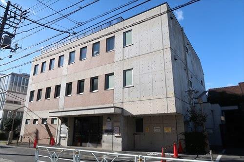 渋谷区立西原図書館まで400m