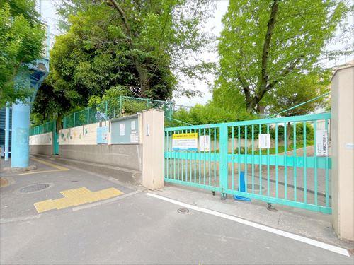 杉並区立大宮小学校まで440m