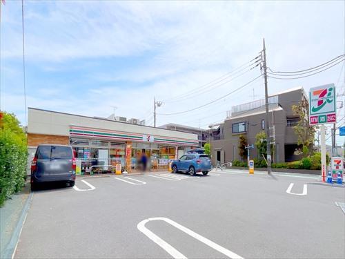 セブンイレブン世田谷中央病院前店190m
