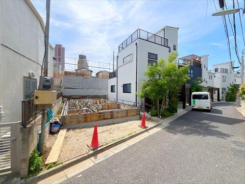 前面道路(2026年5月撮影)