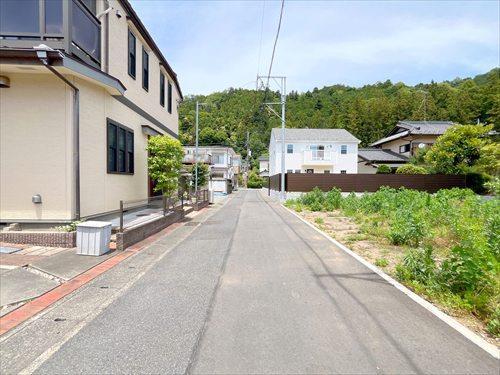 前面道路(2026年6月撮影)
