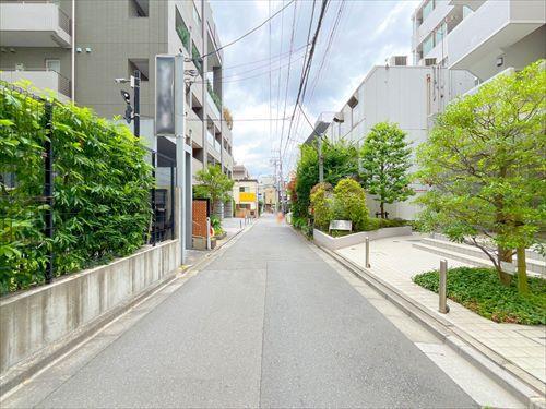 前面道路(2026年6月撮影)